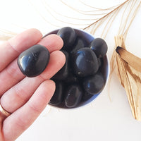 AGNI MANITITE tumbled crystal for new beginnings, motivation, meditation