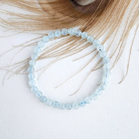 AQUAMARINE healing crystal bracelet 6mm